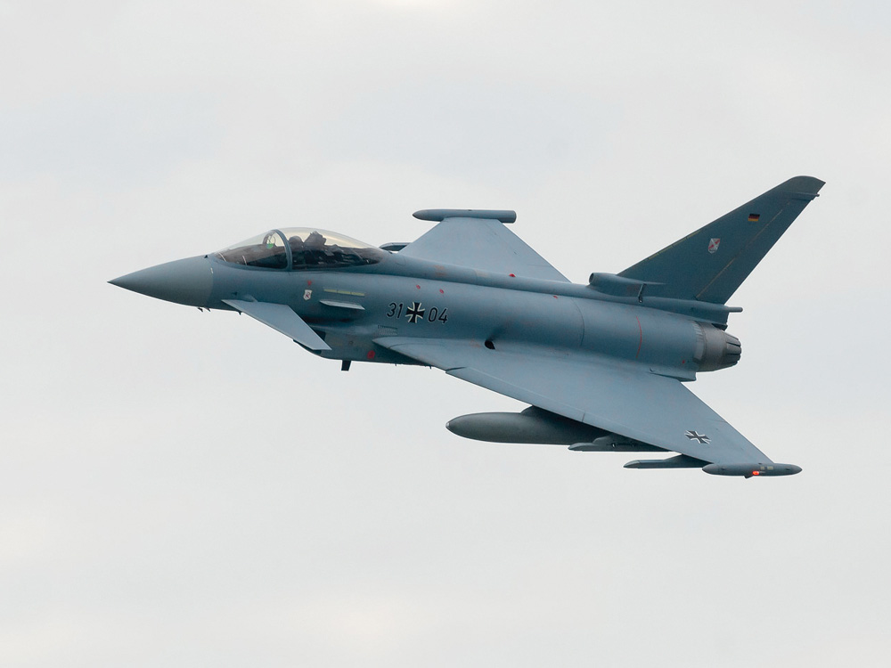 Eurofighter při průletu